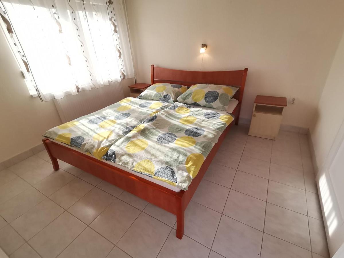Gyoengyvirag Apartmanhaz Hajdúszoboszló Exteriér fotografie