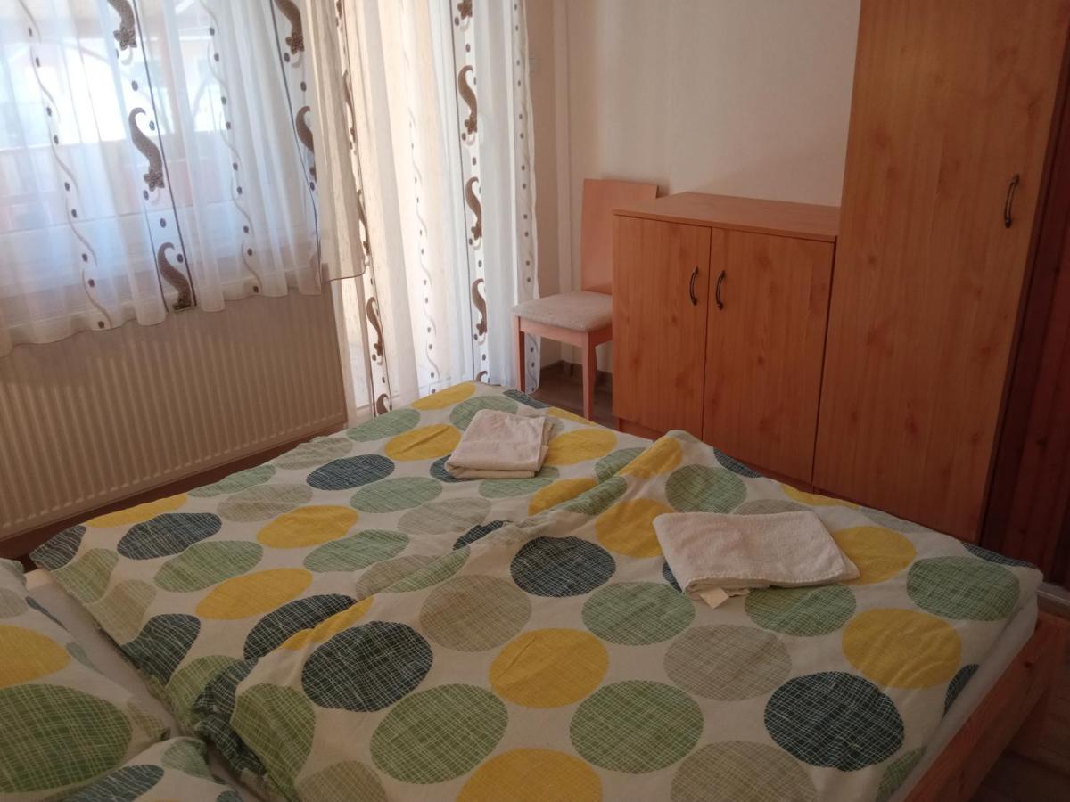 Gyoengyvirag Apartmanhaz Hajdúszoboszló Exteriér fotografie